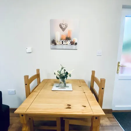 펜션 Elder With Hot Tub